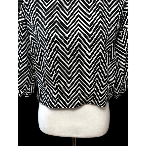 NU New York Women's Black & White Herringbone 3/4 Sleeve Blouse Key Hole Back L - Picture 3 of 7